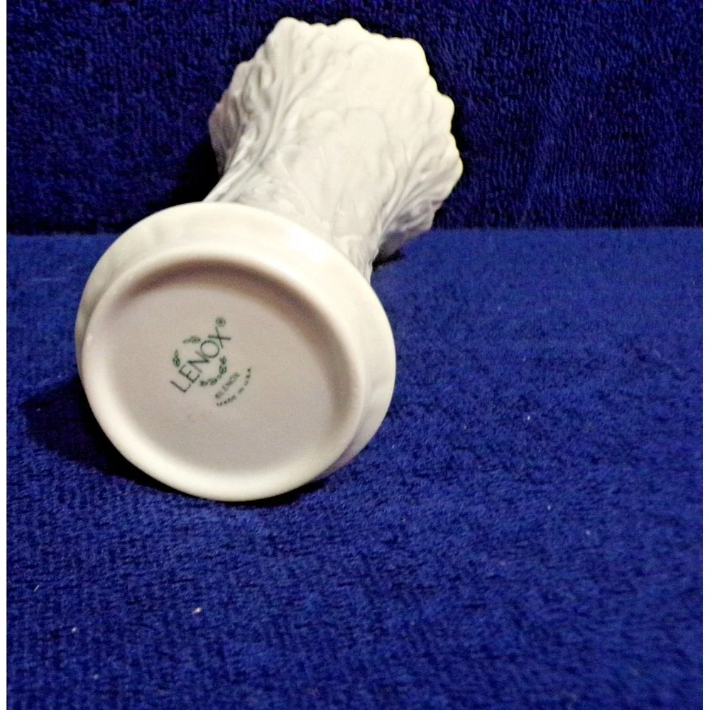 Vintage New Lenox Woodland Ivory Vase Original Box 6